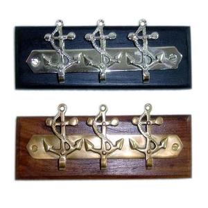 Nuevo diseño 2025 gancho de pared de Metal sólido Base de madera artículo de artesanía india producto estándar superior hecho a mano artículo de lujo al por mayor - Product Image 4