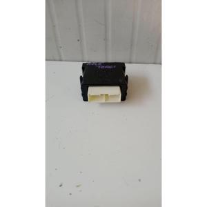 RELAIS DÉTACHABLE 1KR TOYOTA Yaris Series (17>20) 85940-0D030 Essence 1.0 - Product Image 4