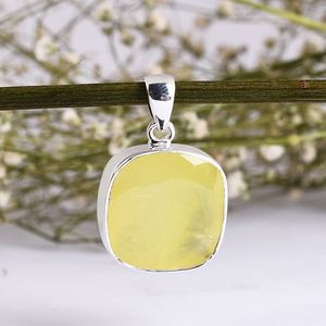 Colgante de Piedra Prehnita de piedras preciosas naturales, de oro amarillo colgante de plata de ley 925, joyería hecha a mano - Product Image 6
