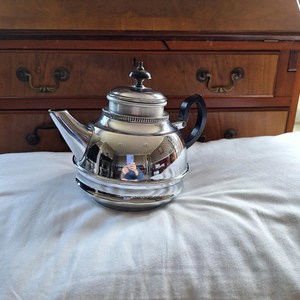 Théière en métal de style moderne, finition brillante, théière à café, meilleure qualité, cafetière à infusion manuelle à prix abordable en provenance d'Inde - Product Image 1