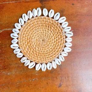 Dessous de verre en rotin naturel fabriqué à la main avec coquilles pour la cuisine, la décoration intérieure, la vaisselle du Vietnam fabriquée par DHT Handicraft - Product Image 6