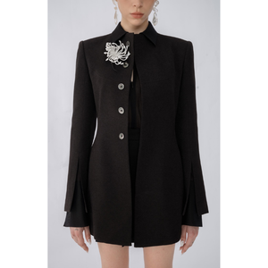 Blazers de manga larga de estilo minimalista para mujer, conjunto de ropa de mujer de 5 botones, blazer a medida ALAI, tela Jacquard de arena, ANT blanca - Product Image 1