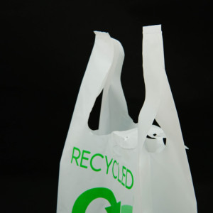 Fabricant de sacs en plastique de T-shirt transparent recyclable écologique pour supermarché au Vietnam Produits ménagers - Product Image 5