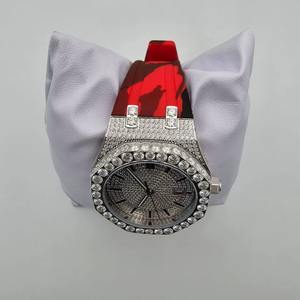 Montre de luxe en moissanite rouge en caoutchouc, exportateur indien, pour le bureau, le sport et les occasions spéciales, disponible à prix d'exportation - Product Image 5