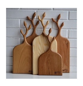 Tabla de cortar de fruta sostenible, artesanía de resina ecológica estilo Ángel hecha a mano - Product Image 5