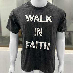 เสื้อยืดสีกรดดำพิมพ์ลายพัฟเสื้อผ้าแนวสตรีทแวร์เสื้อยืดผ้าฝ้ายกราฟิกที่กำหนดเองสำหรับลุคคลาสสิกและวินเทจ - Product Image 1