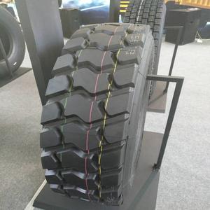 Neumáticos de camión 11R22.5 de calidad superior para máximo kilometraje y seguridad Compre ahora con entrega rápida para cada camión - Product Image 1