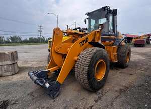 2010 pour chargeuse sur pneus diesel 721D avec pompe à moteur FPT et roulement-Haute efficacité pour les tâches lourdes - Product Image 2