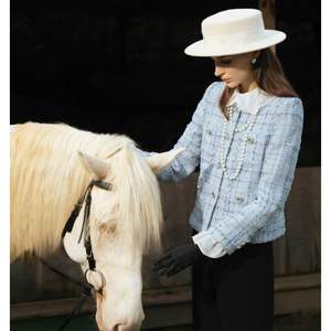 Chaqueta de invierno de lana de lujo informal elegante para mujer, Tweed de Jade de alta calidad con capucha, estampado de punto de moda, poliéster transpirable hecho - Product Image 1