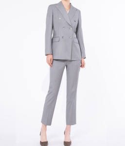 Traje Formal de Oficina para Mujer, 3 Piezas, Corte Entallado, Color Gris, Solapa de Pico, Botones Dobles, Estilo Ejecutivo 2026 - Product Image 2