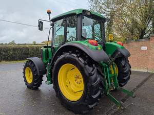 Tractor Agrícola JOHNN 6320 4WD de 70HP con Bomba de Alta Productividad para Motor, Entrega Rápida, Calidad Premium, Diseño Eficiente - Product Image 2