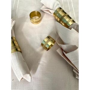 Elegantes servilleteros de latón hechos a mano con acabado pulido para una estética de comedor lujosa y atemporal - Product Image 4