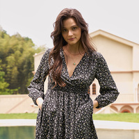 Robe pour femme 2026, robe courte à manches longues, col en V, imprimé floral noir, taille haute, robe fluide à volants, robes d'automne avec poches