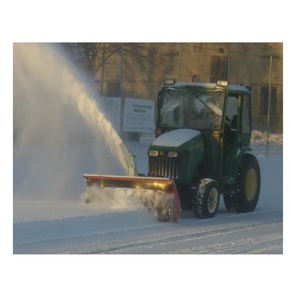 "Venta de tractor quitanieves usado barato, equipo de alta calidad a precios reducidos, perfecto para quitar nieve" - Product Image 2