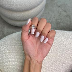 Bague de fiançailles solitaire en diamant de laboratoire ovale certifié IGI de 2,20 carats, pureté F VVS2, avec alliance assortie, luxe 18 carats - Product Image 3