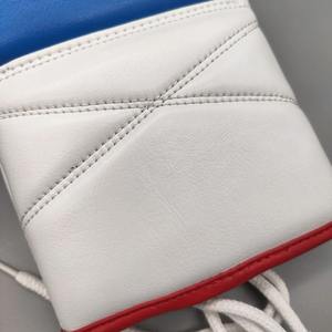 Gants de boxe en gros sur mesure de haute qualité pour enfants fermeture à lacets entraînement professionnel tailles de fitness 12oz en cuir - Product Image 6