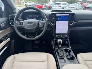 Ford Ranger Lariat 4x4 Lariat 4 portes SuperCrew 5.0 ft. SB 2015 à 2025 – Véhicules d'occasion en promotion - Product Image 2