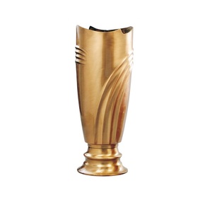 Décoration de fête de Noël et du Nouvel An de qualité supérieure Vases à fleurs en aluminium plaqué or Vase à fleurs en métal de forme personnalisée - Product Image 4