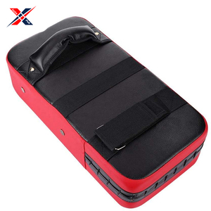 Color rojo y negro, buena venta con logotipo propio, producto ajustable, Material de cuero de tacto suave, Escudo de boxeo - Product Image 3