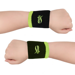 Soporte de Muñeca de Neopreno Premium con Correa Ajustable, Diseño Flexible y Transpirable para Ejercicio, Rehabilitación y Entrenamiento - Product Image 1