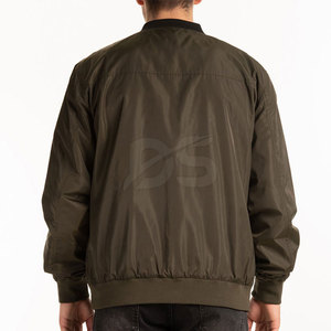 แจ็คเก็ตบอมเบอร์ลำลองผู้ชายไซส์ใหญ่คุณภาพสูงสำหรับฤดูหนาว สไตล์และโลโก้ด้านหน้าแบบกำหนดเองได้ - Product Image 3