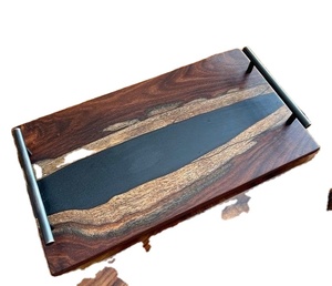 Cadeau de mariage royal en résine et bois d'acacia personnalisé plateau de service avec poignée en métal vente d'usine fournitures pour restaurants et hôtels - Product Image 6