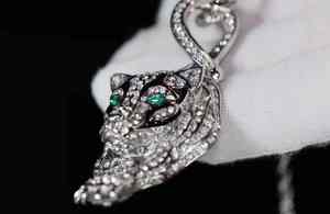 SM Jewels - Colgante de Pantera de Lujo para Hombre, Chapado en Rodio, Diseño Único, Estilo Hip Hop, con Diamantes Moissanite y Ojos Verdes, Ideal para Regalo - Product Image 4