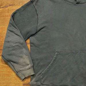 Sudadera con Capucha de Felpa Lavada al Ácido para Invierno con Forro Interior Ultra Suave para Máxima Comodidad, Opción de Logotipo Frontal - Product Image 3