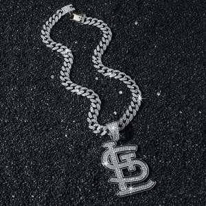 Pendentif en moissanite sur le thème du championnat LST, personnalisé, unisexe, de haute qualité, en argent sterling plaqué or 14 carats/plaqué rhodium, de luxe - Product Image 3