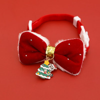 Collier de Noël pour animaux de compagnie, motif dessin animé, rouge, réglable, avec nœud papillon et bordure en fourrure pour chats et chiens
