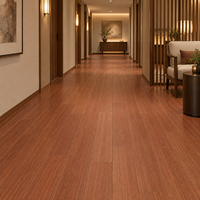 Plancher en bois imitation bois brun chaud auto-adhésif WYRAX pour hôtels, maisons, centres commerciaux, entrepôts, intérieurs commerciaux