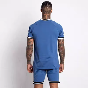 Ensemble t-shirt et short personnalisé d'usine avec logo imprimé design ensemble 2 pièces t-shirt et short en coton et polyester pour hommes - Product Image 5