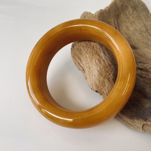 Bracelet jonc Orange Butterscotch Amber Bangle Bracelet Pologne, petit diamètre 51 mm ; Bracelet jonc Orange Butterscotch Jade classique pour femme - Product Image 2