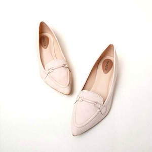 Mocasines Elegantes y Ligeros para Mujer, de Alta Calidad, con Suela de Cuero Genuino, Entresuela Antideslizante, Tacto Cómodo y Toque Glamuroso - Product Image 1