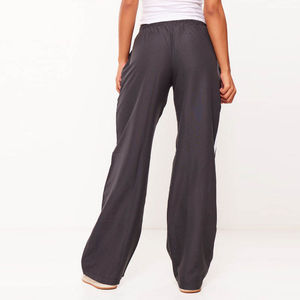 Survêtement coupe-vent de qualité supérieure pour femmes avec conception personnalisée vente à chaud ensembles coupe-vent respirant multicolore pour femmes - Product Image 3