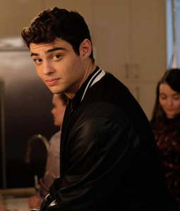 OEM/ODM Người Đàn Ông Của Màu Đen Len Varsity Áo Khoác Noah Centineo Của Hoàn Hảo Ngày Đứng Cổ Áo Mùa Xuân/Mùa Đông Bán Buôn Cho Cả Hai Giới Tính - Product Image 2