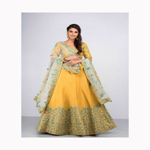 Salwar Kameez de estilo pakistaní y musulmán especial para bodas y compromisos Impresión dibujada a mano en seda hecha en la India - Product Image 4