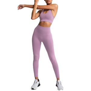 Ensemble de yoga pour femme en polyester et élasthanne respirant et à séchage rapide, avec débardeur extensible et leggings de compression, vêtements personnalisés OEM - Product Image 2