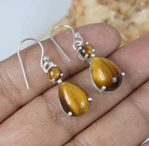 Pendientes Colgantes de Plata de Ley 925 Hechos a Mano, Estilo Vintage, con Ojo de Tigre Natural en Forma de Pera, Diseño Exclusivo para Mujer, Ideales para Bodas - Product Image 2