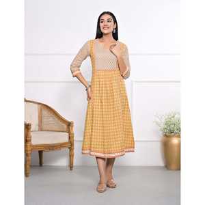 Vestido Amarillo de Algodón Estampado, Ropa de Asia y las Islas del Pacífico - Product Image 6