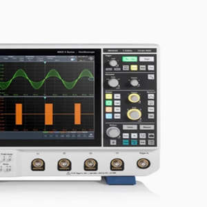 Oscilloscope numérique Rohde & Schwarz MXO44 d'occasion, produit de haute qualité en excellent état - Product Image 5