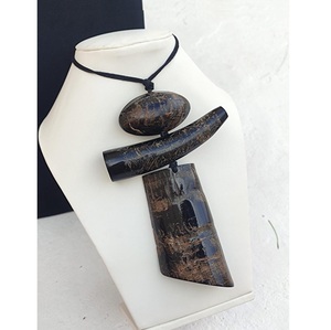 Collar de Cuerno de Búfalo Premium con Acabado Pulido, Accesorios de Moda para Mujer, Venta al por Mayor - Product Image 1