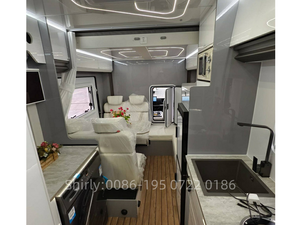 Camping-car de luxe B-Y-D Diesel manuel 4x2 avec coque en fibre de verre pour les voyages en plein air - Product Image 3