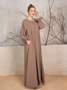 Vêtements islamiques de collection supérieure pour femmes Robe abaya en tissu polyester CYK Crickle Khimar pour femmes chez Wholesale Supply - Product Image 2