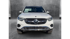 Mercedes-Benz GLC 300 SUV 4MATIC 2025, d'occasion en excellent état - Product Image 5