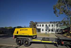 เครื่องอัดอากาศแบบสกรูโรตารี่ดีเซล 388CFM พร้อมคุณสมบัติความปลอดภัย ติดตั้งบนรถพ่วงสำหรับงานหนัก - Product Image 6