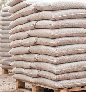 Granulés de bois européens Plus-A (Chêne/Pin/Hêtre) de 2 mm de diamètre, 1,5 % de cendres, forme en morceaux, combustible de cuisson - Product Image 6