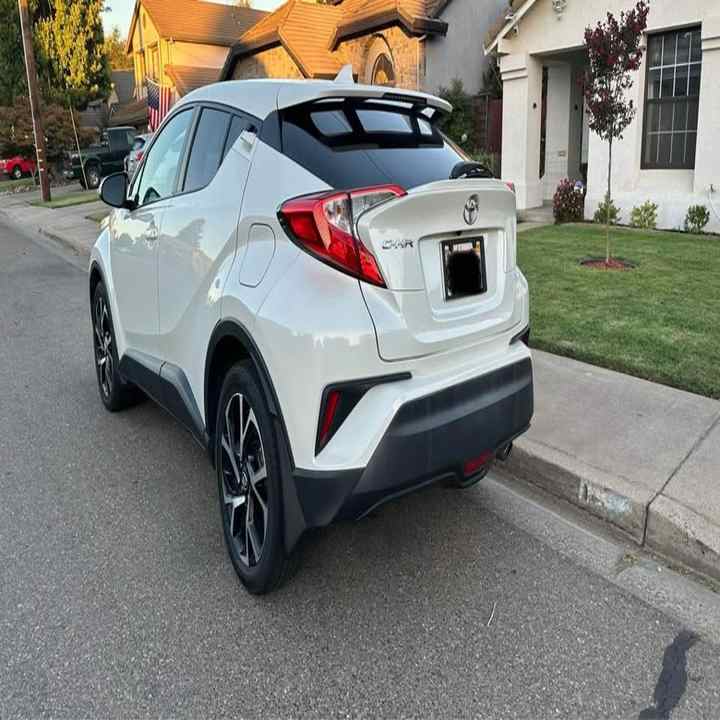 Cheap Price Used Toyota C-HR Cars Top Speed Fairly Used Fresh Clean Automatic No Accident History Available for Sale