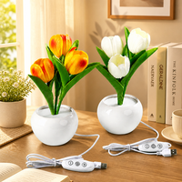 Lámpara Nocturna LED Romántica Moderna y Acogedora con Simulación de Luz Cálida, Base de Cerámica Blanca con Tulipán en Maceta, para el Hogar, Hoteles y Mesitas de Noche