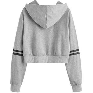 Nouveauté Vente en gros Dernière mode Crop Top Sweats à capuche imprimés avec logo personnalisé Top court à capuche personnalisé pour femmes Vente en gros de meilleure qualité - Product Image 5